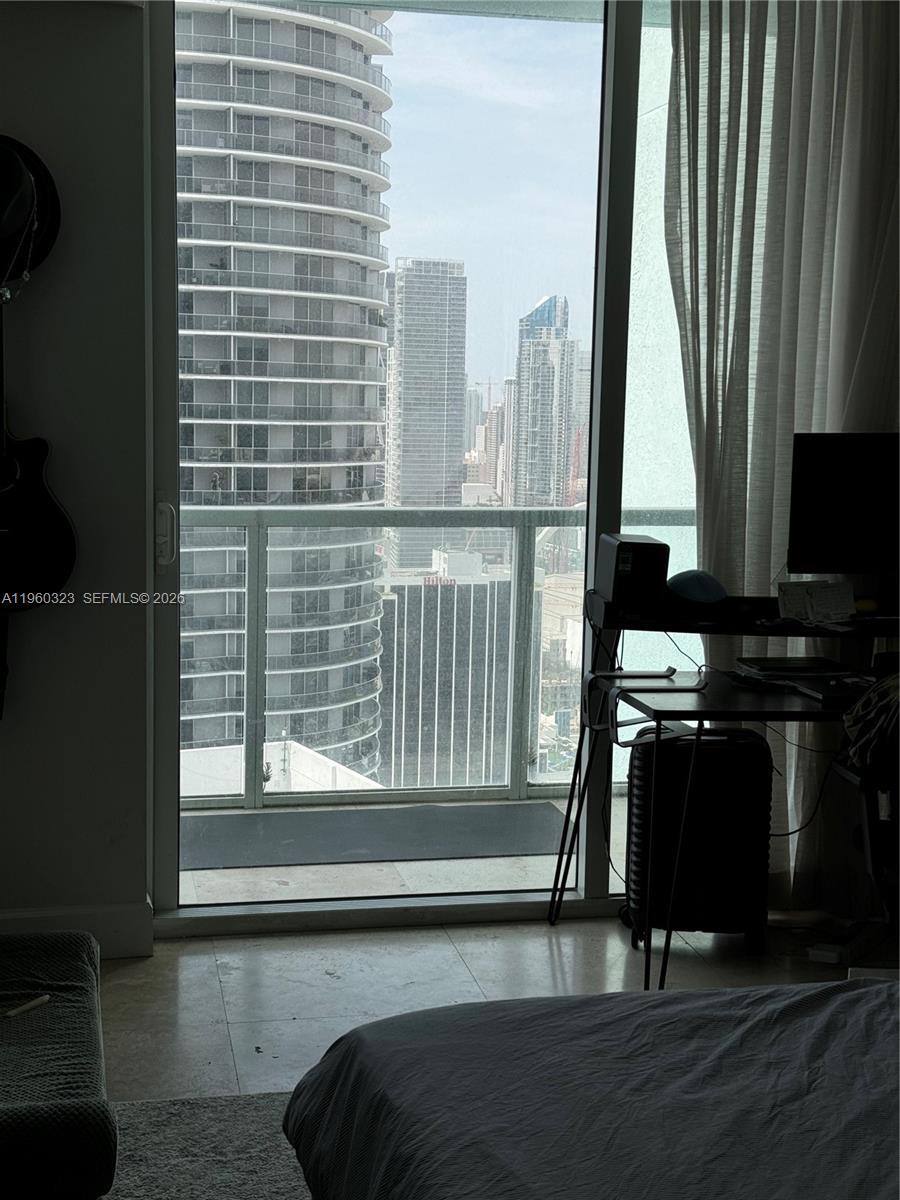 1900 N Bayshore Dr 4307