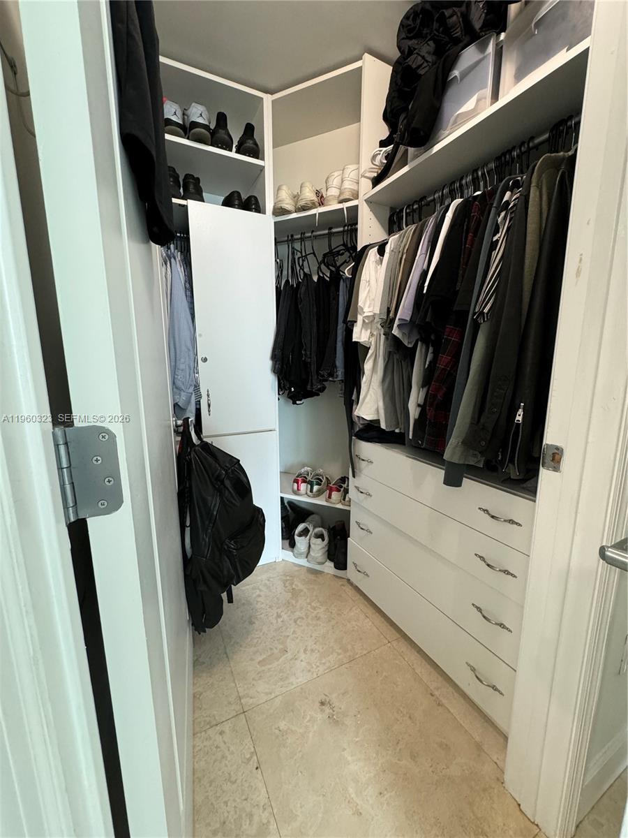 QUANTUM ON THE BAY CONDO - Residential Lease