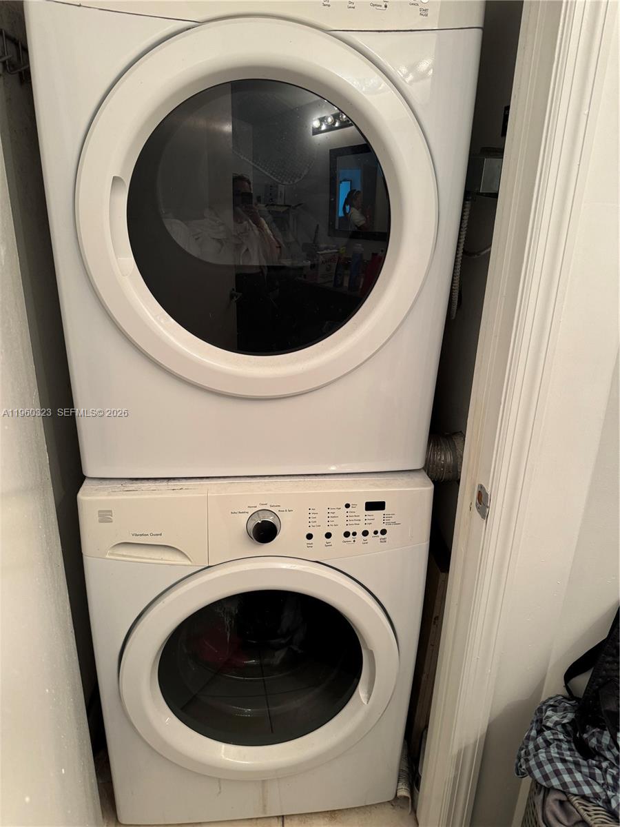 QUANTUM ON THE BAY CONDO - Residential Lease