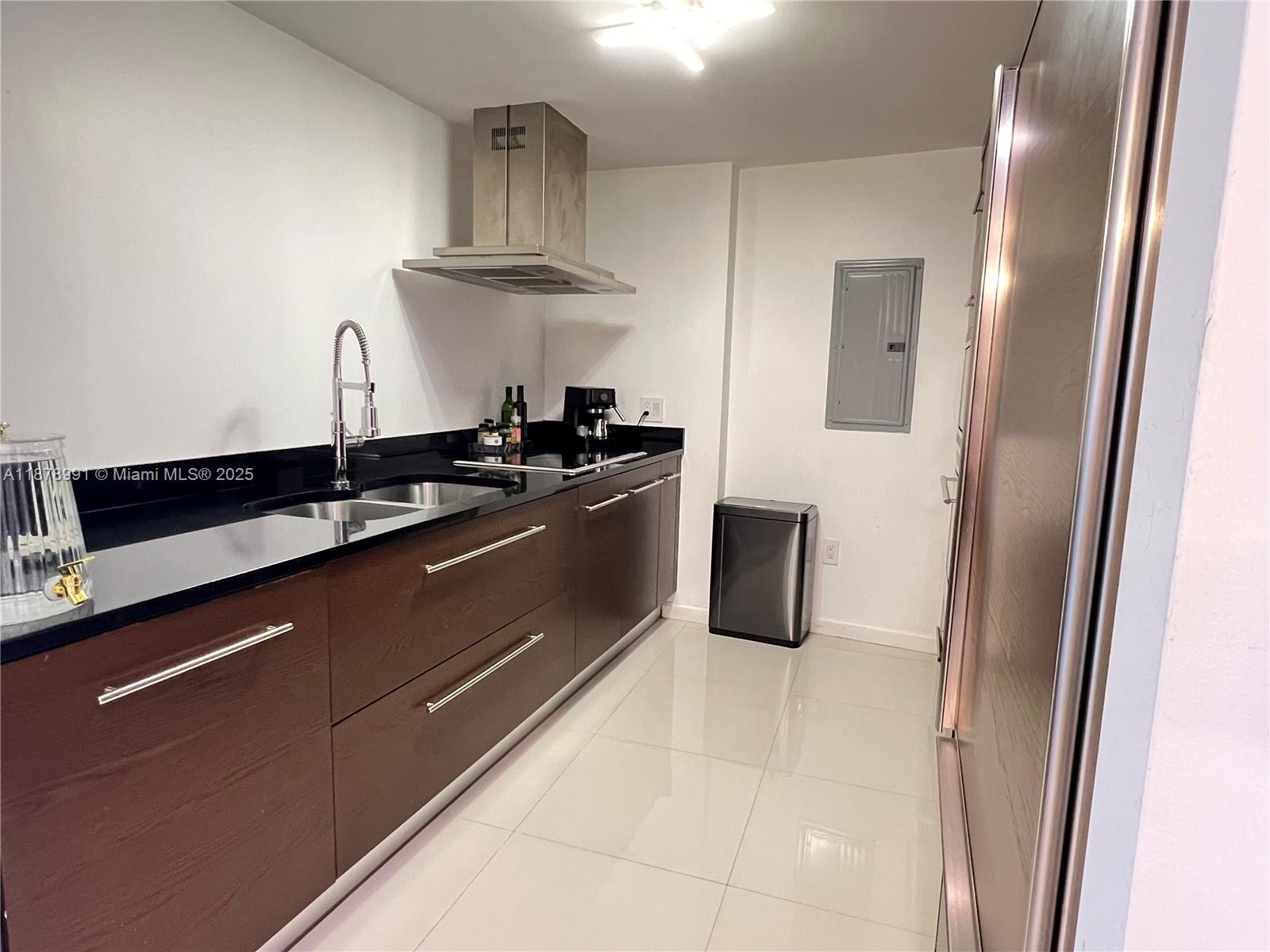 ICON BRICKELL NO TWO - Residential