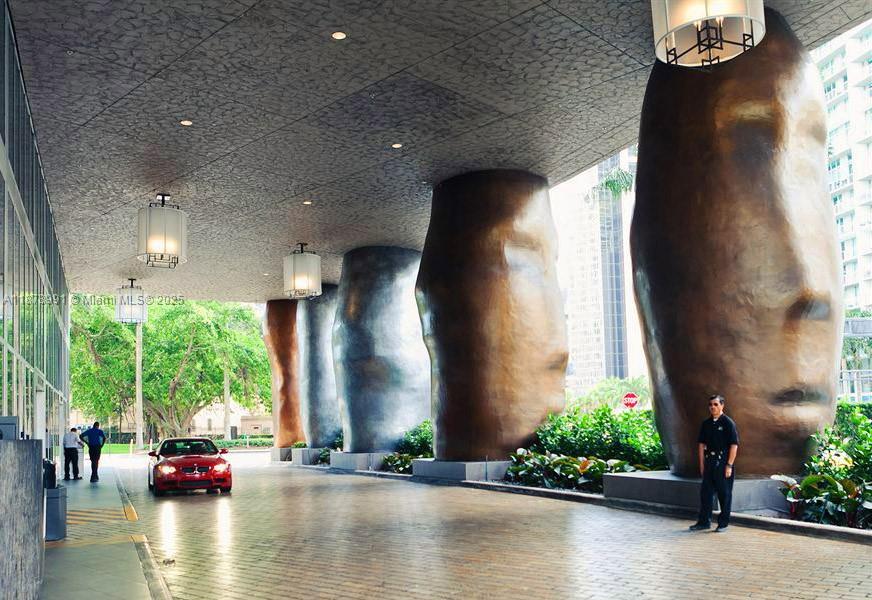 ICON BRICKELL NO TWO - Residential