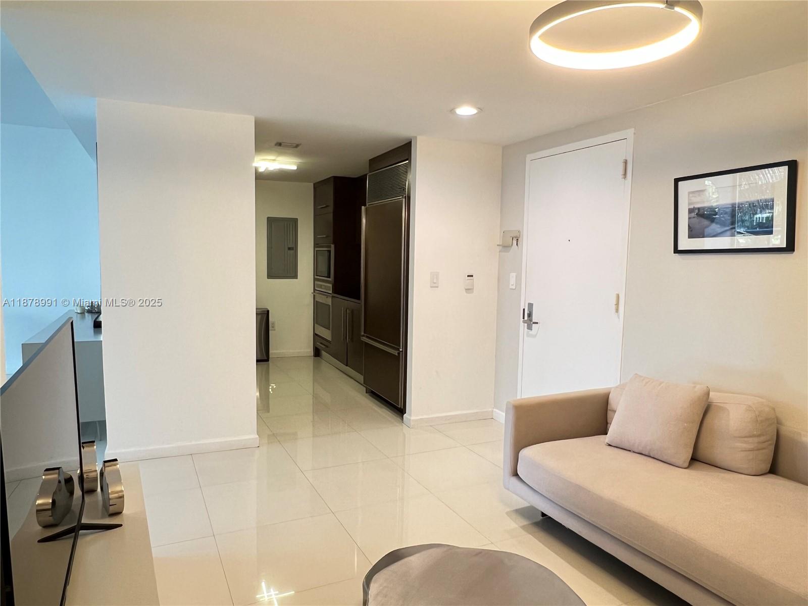 ICON BRICKELL NO TWO - Residential