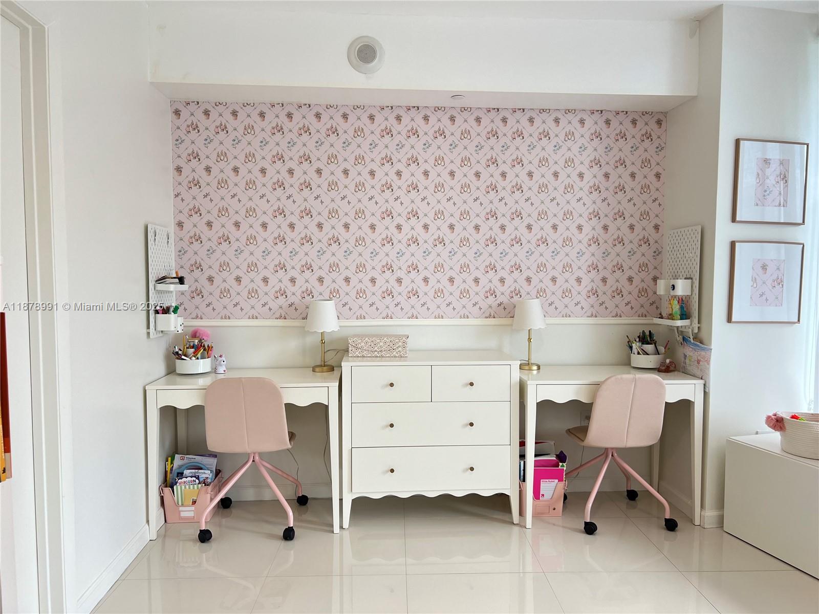 ICON BRICKELL NO TWO - Residential