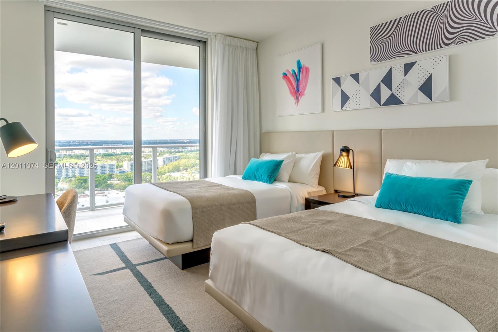 Hyde Beach House - Residential