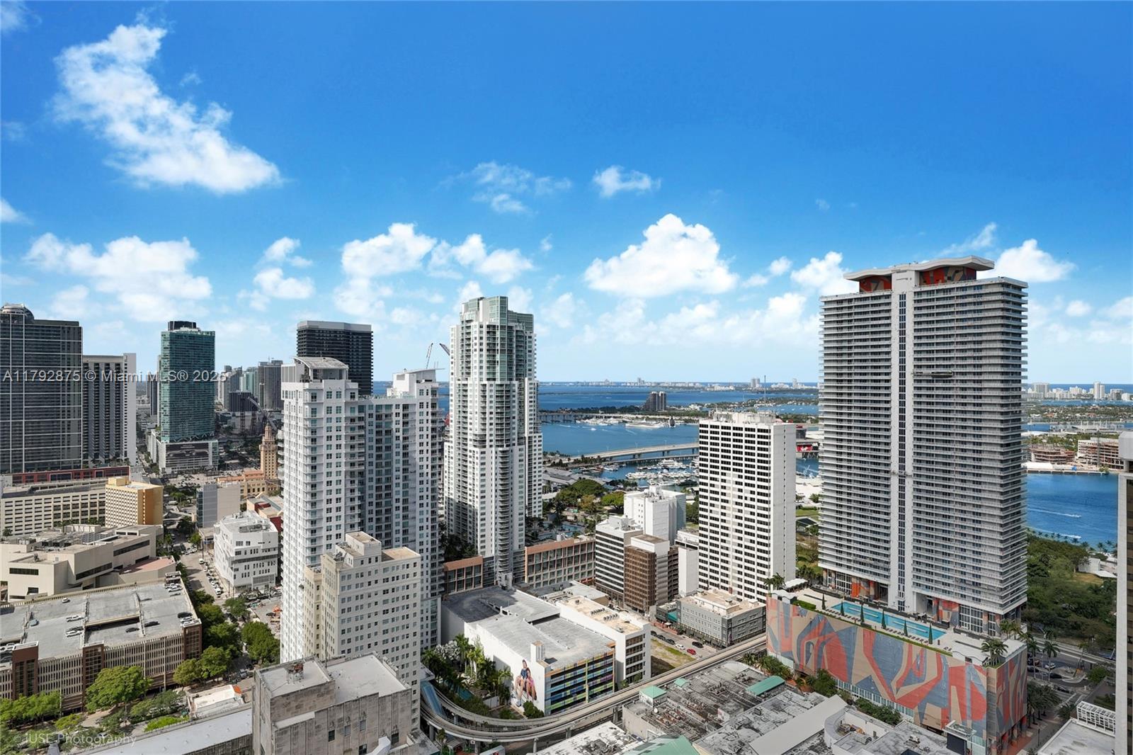 CENTRO CONDO - Residential