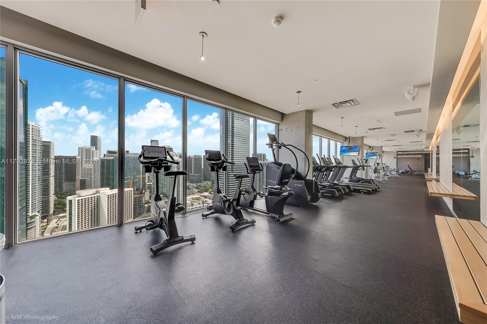 CENTRO CONDO - Residential