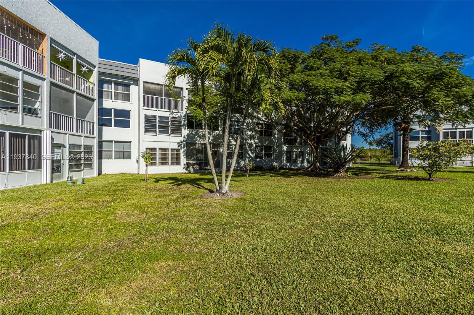 ROYAL PARK GARDENS - Residential