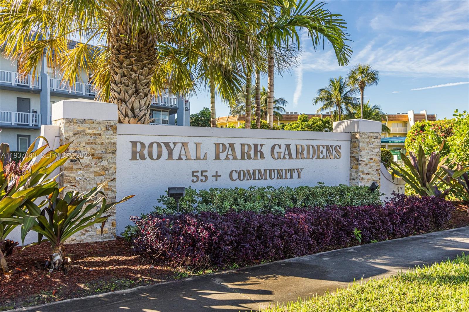 ROYAL PARK GARDENS - Residential