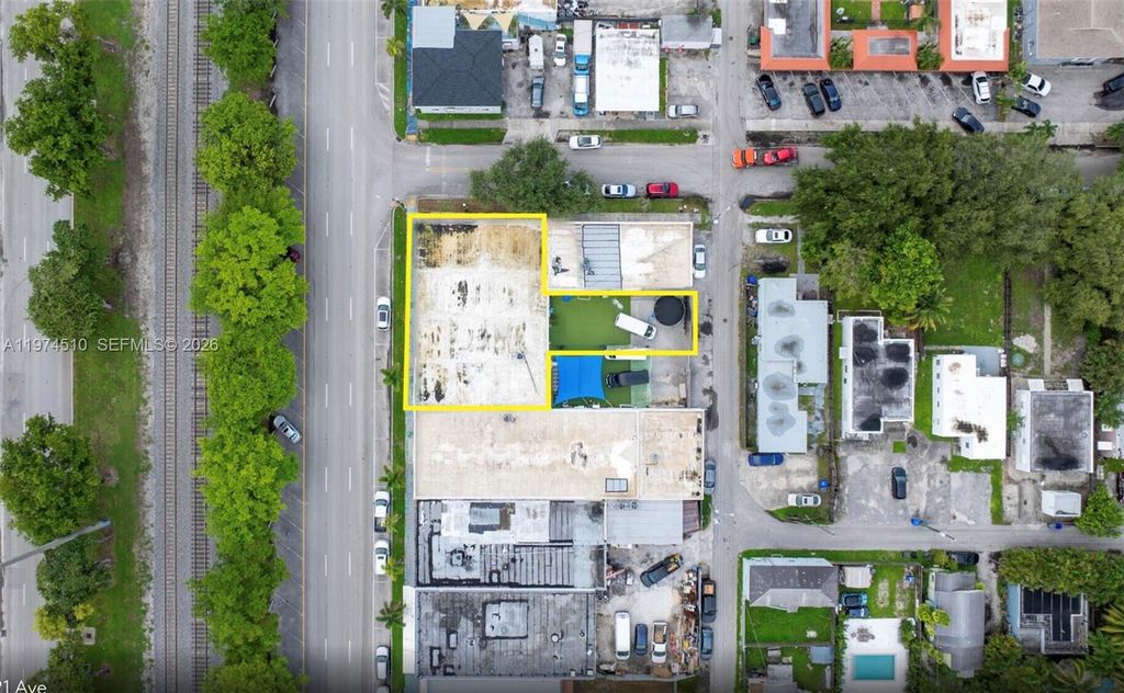 Photo of 601 S 21st Ave, Hollywood, FL 33020 (MLS # A11974510)