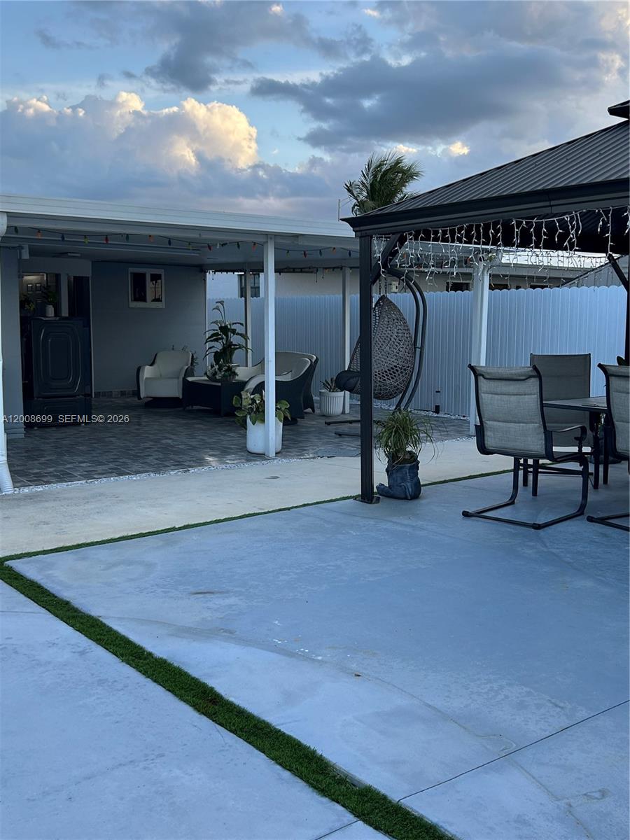 CAROLE ANNE PK 1ST ADDN - Residential