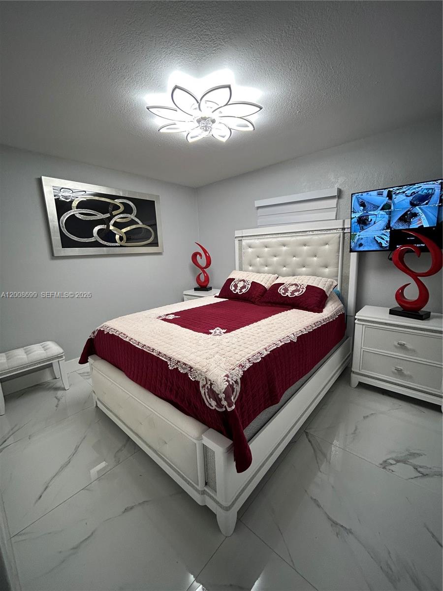 CAROLE ANNE PK 1ST ADDN - Residential