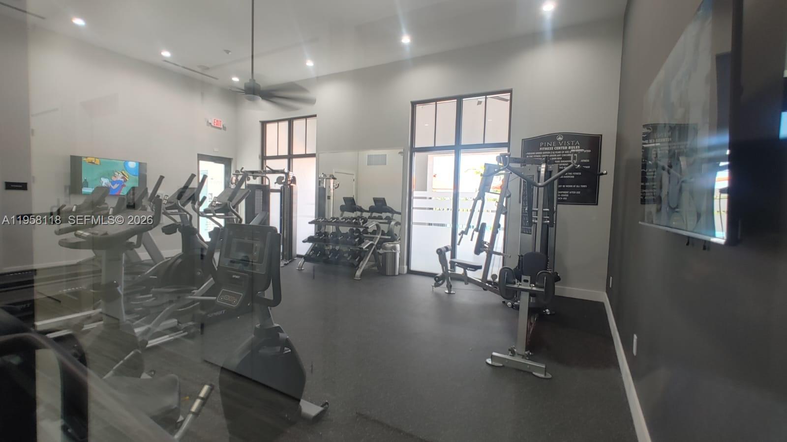 PINE VISTA - Residential Lease