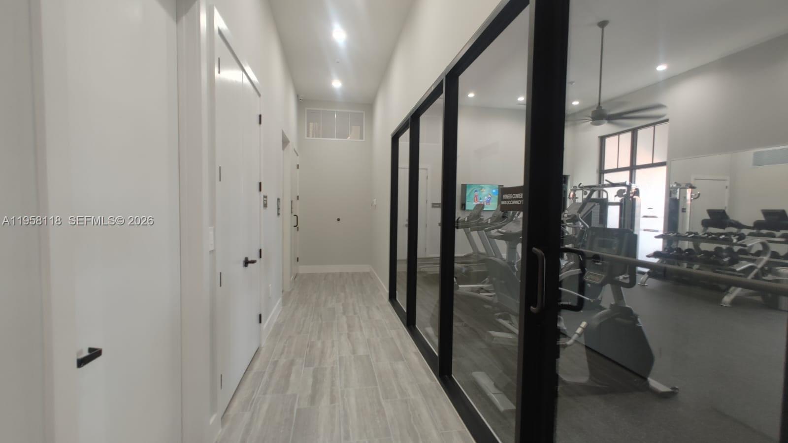 PINE VISTA - Residential Lease