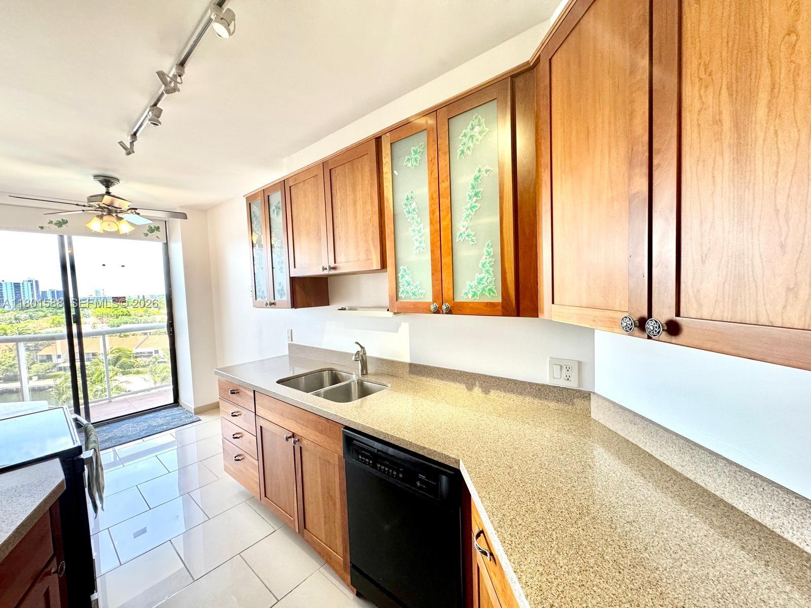 PORTSVIEW @ THE WATERWAYS - Residential