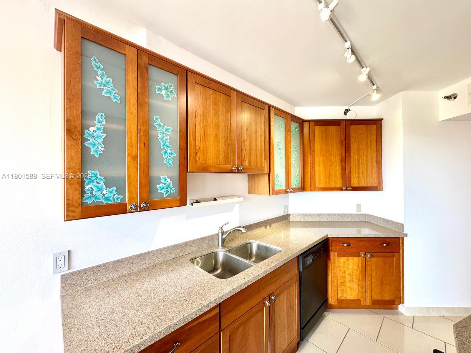 PORTSVIEW @ THE WATERWAYS - Residential