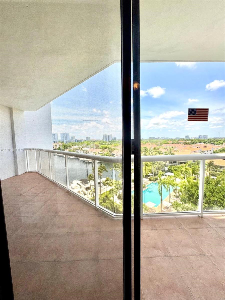 PORTSVIEW @ THE WATERWAYS - Residential