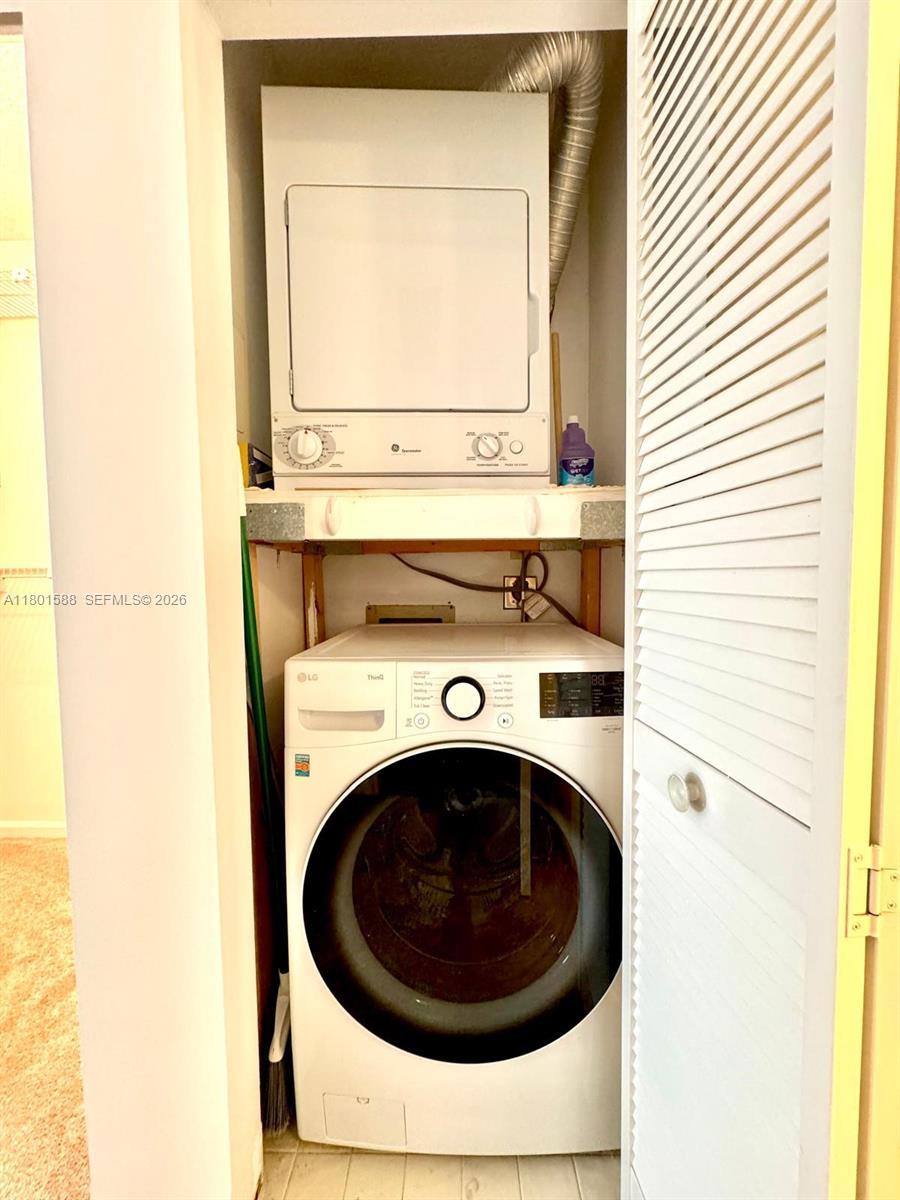 PORTSVIEW @ THE WATERWAYS - Residential