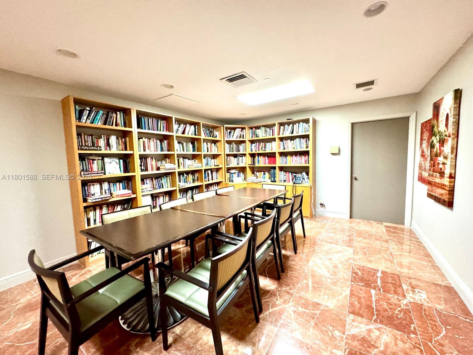 PORTSVIEW @ THE WATERWAYS - Residential