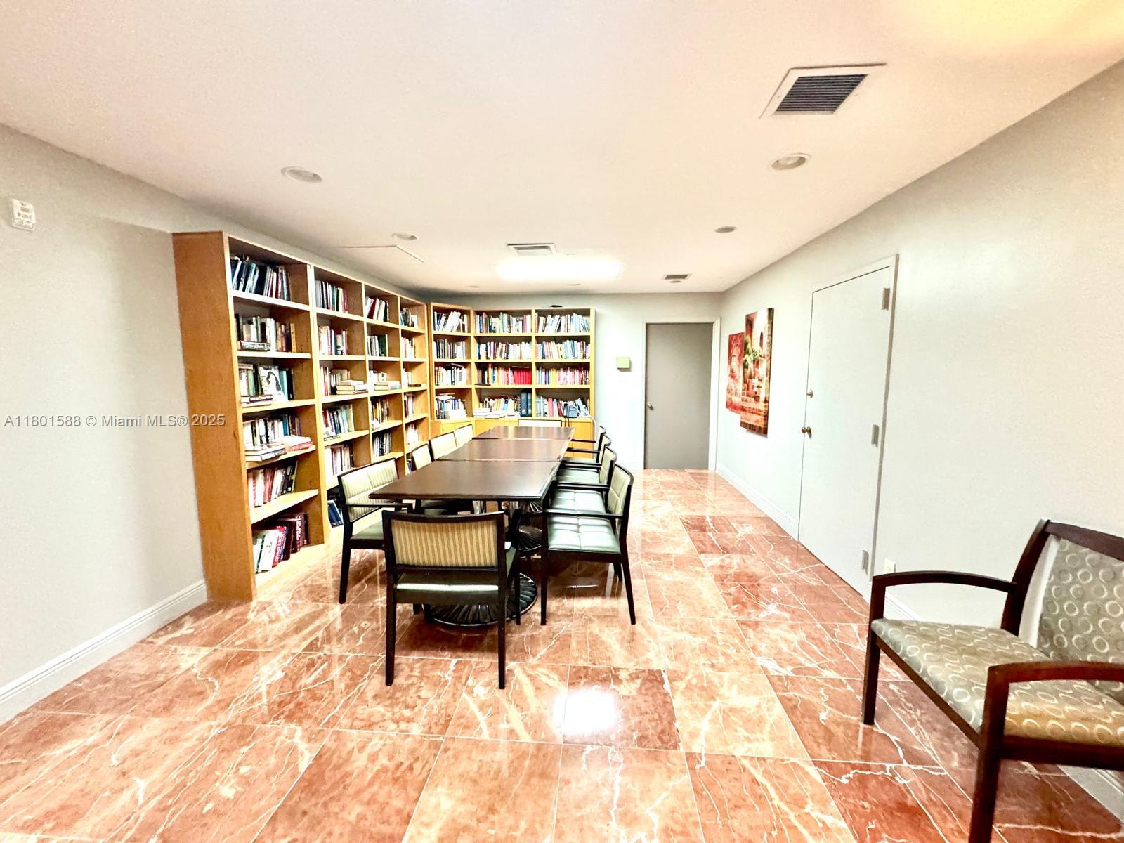 PORTSVIEW @ THE WATERWAYS - Residential