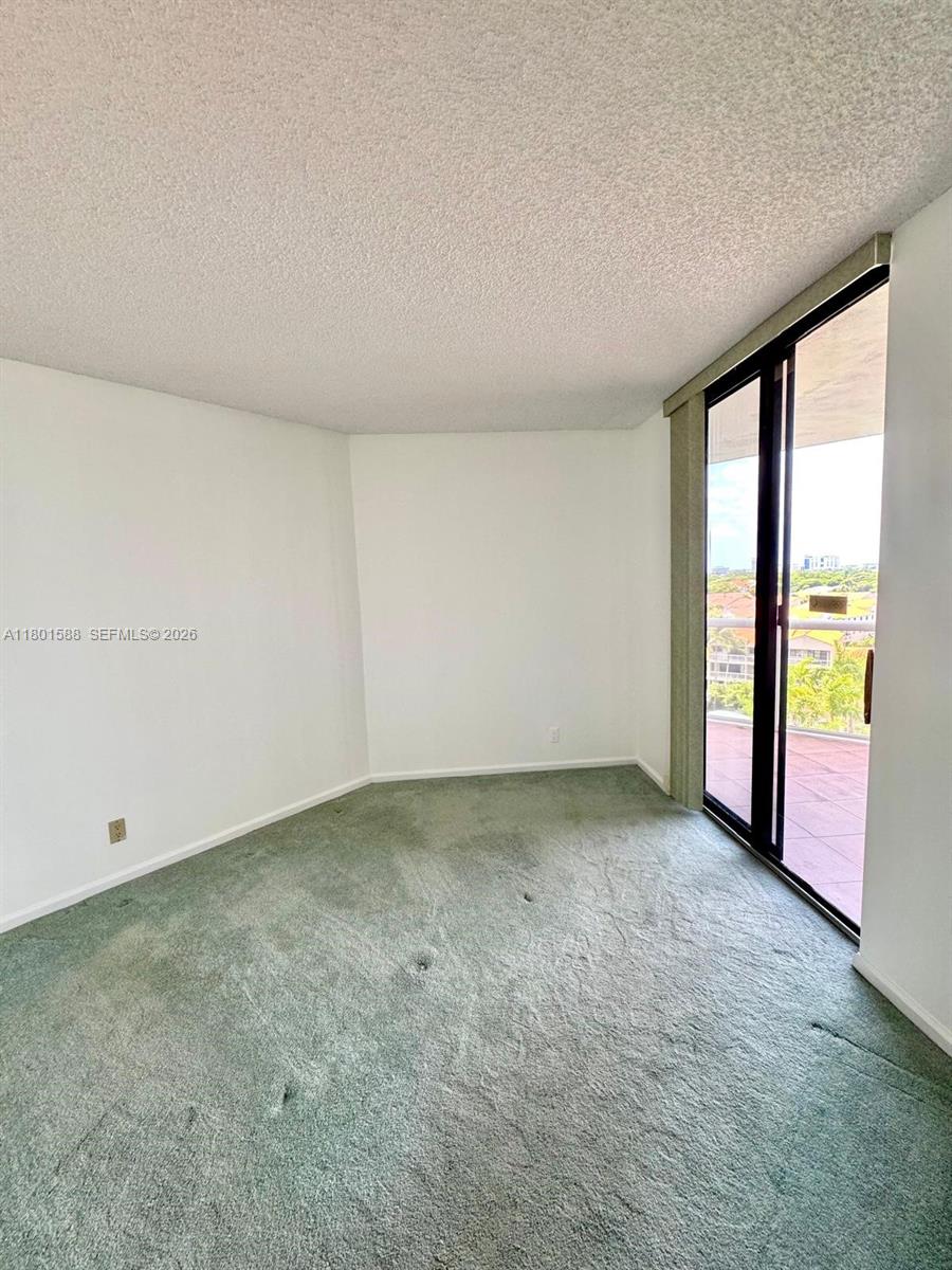 PORTSVIEW @ THE WATERWAYS - Residential