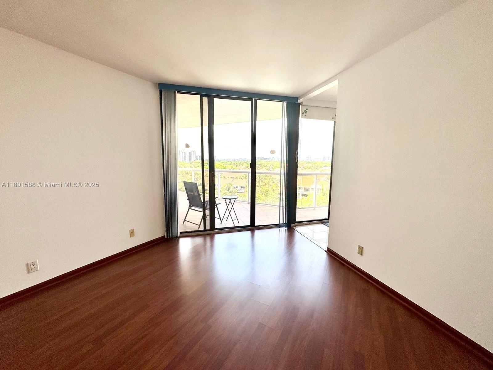 PORTSVIEW @ THE WATERWAYS - Residential