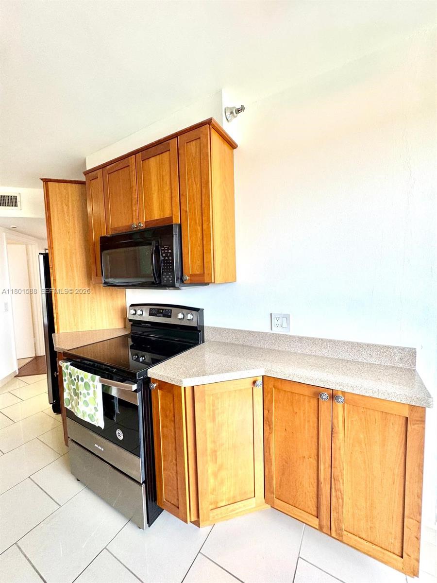 PORTSVIEW @ THE WATERWAYS - Residential