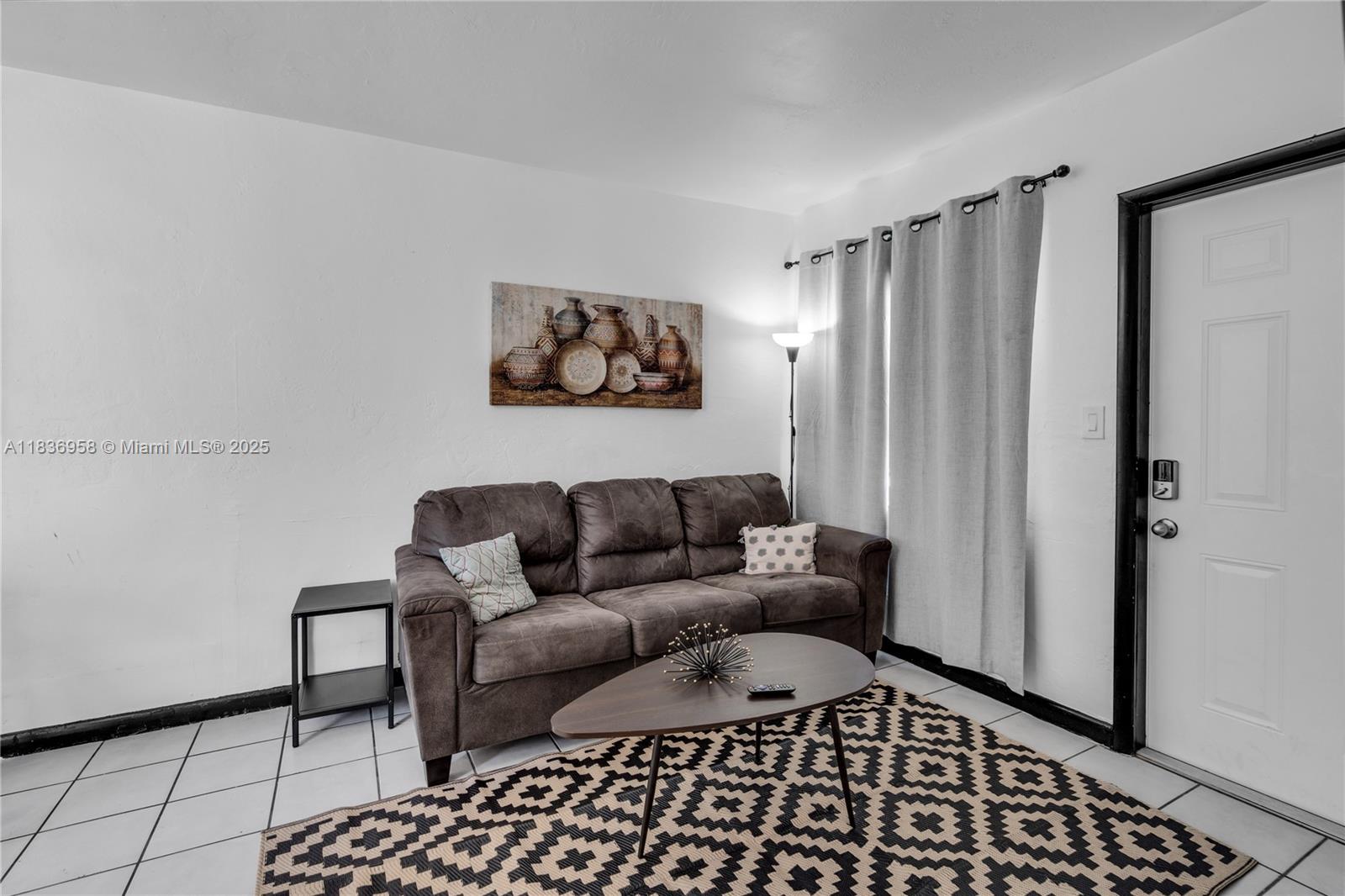 105 SW 5 Ct 1