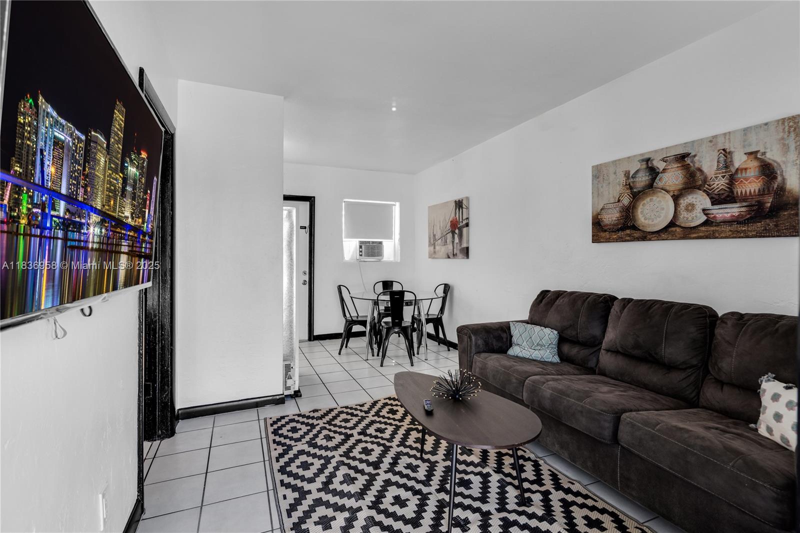 105 SW 5 Ct 1