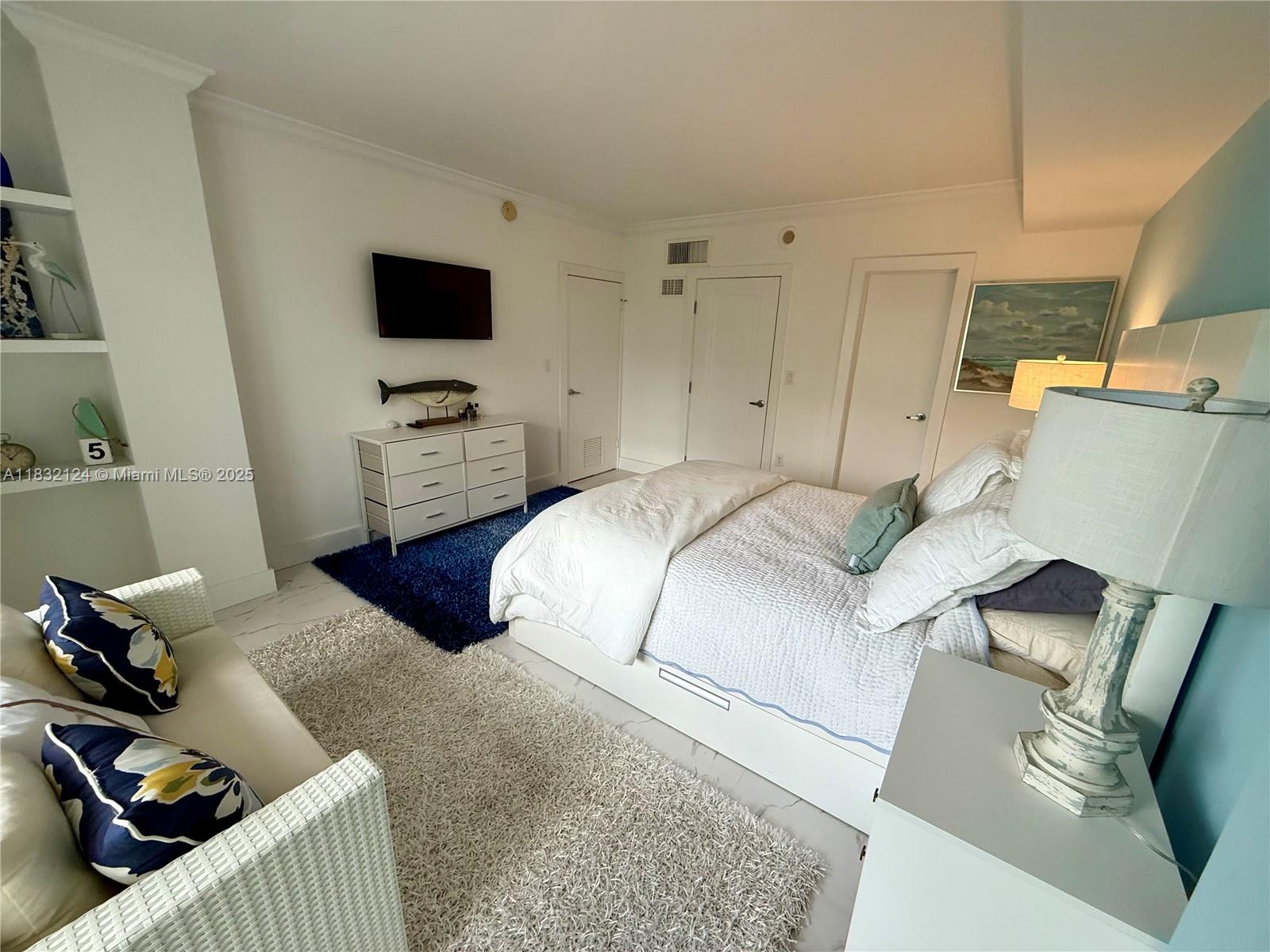 HARBOUR HOUSE - Residential