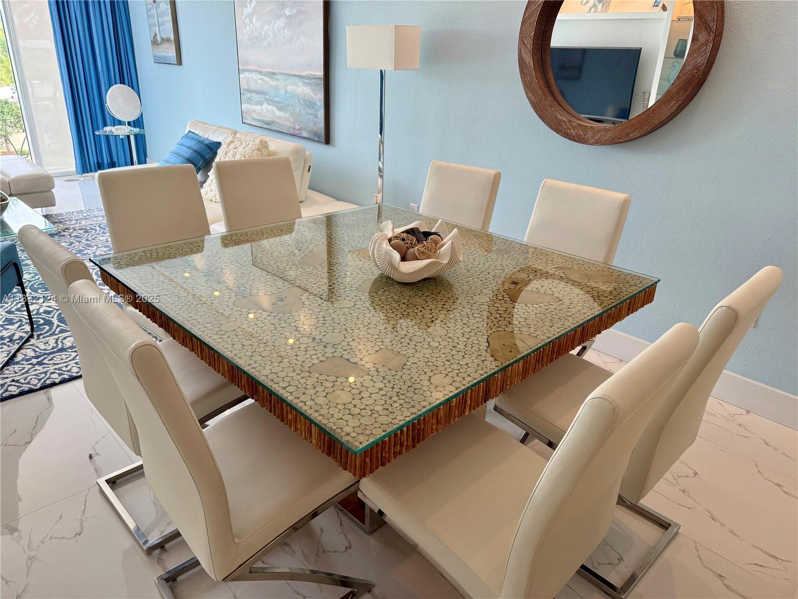 HARBOUR HOUSE - Residential