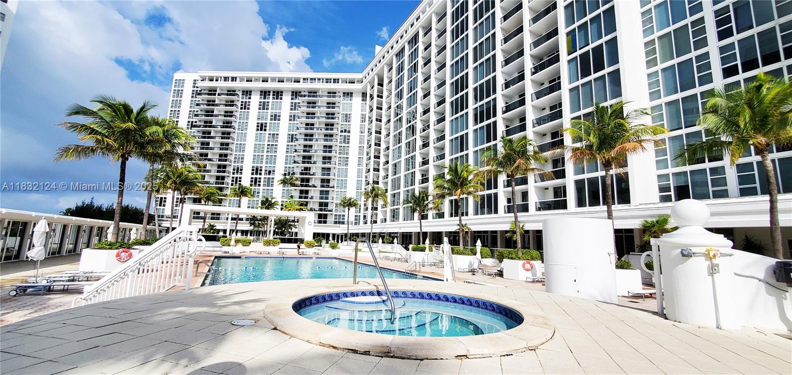 HARBOUR HOUSE - Residential