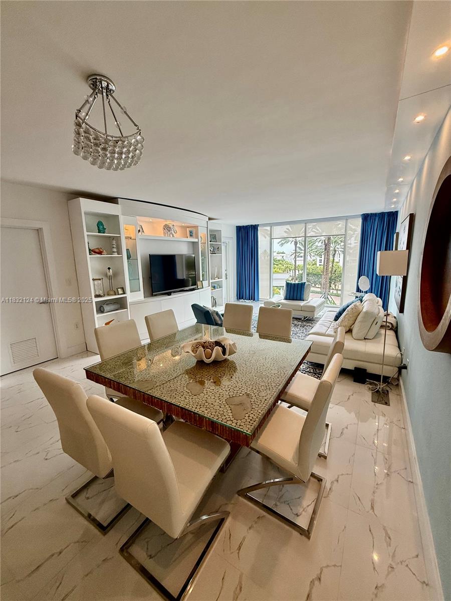 HARBOUR HOUSE - Residential