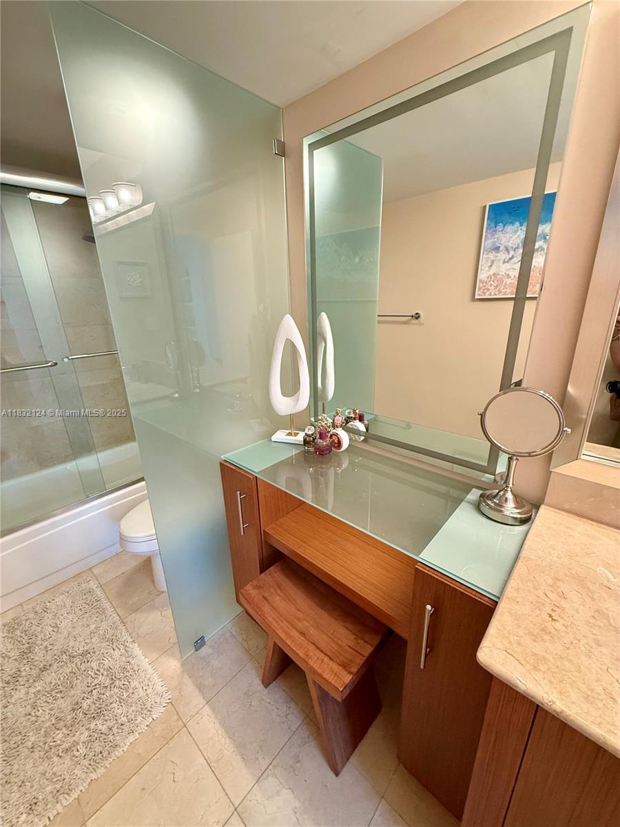 HARBOUR HOUSE - Residential