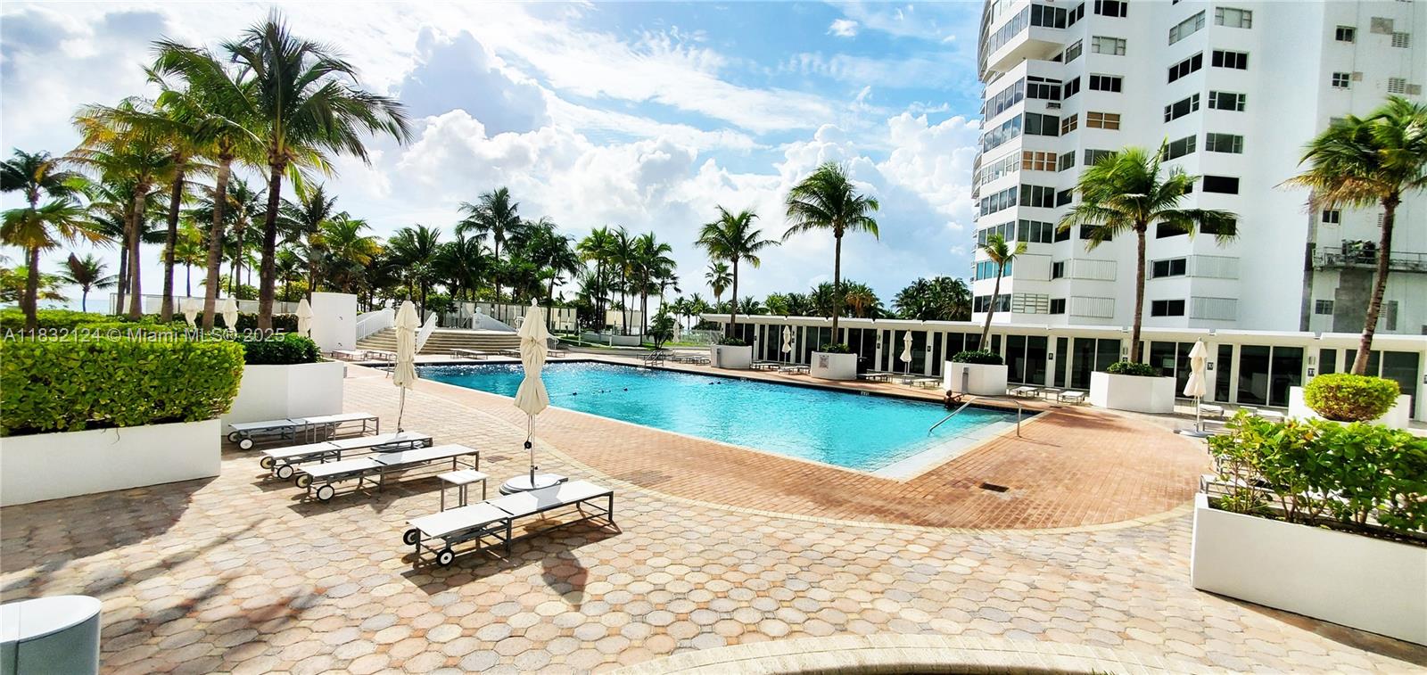 HARBOUR HOUSE - Residential