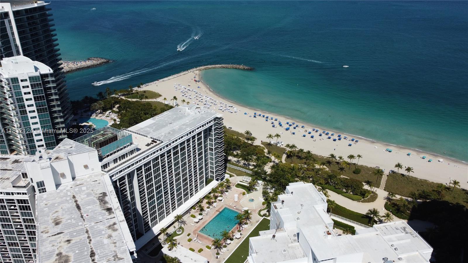 HARBOUR HOUSE - Residential