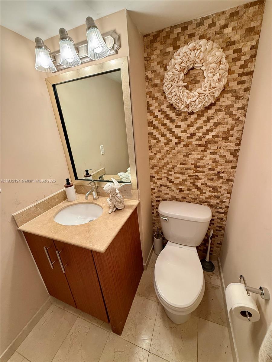 HARBOUR HOUSE - Residential