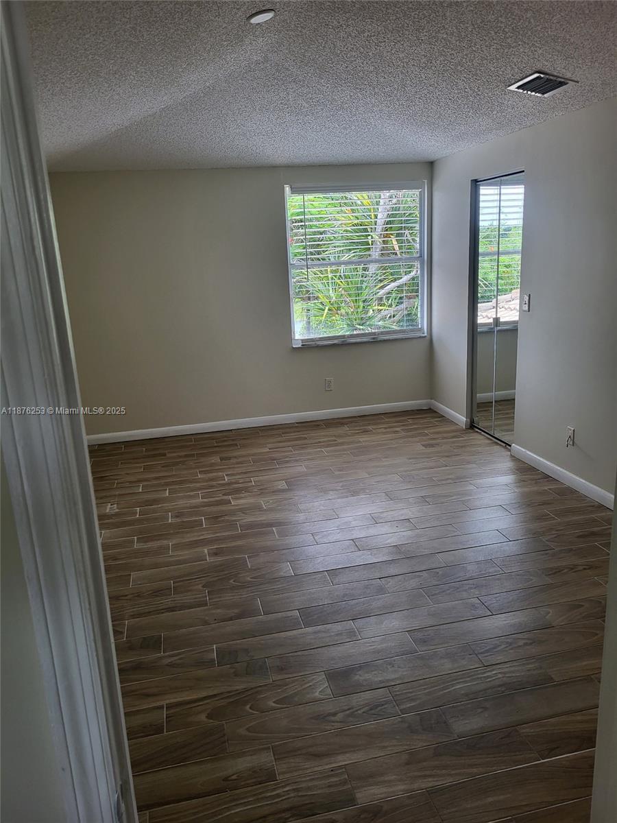 PEMBROKE FALLS PHASE 3 - Residential