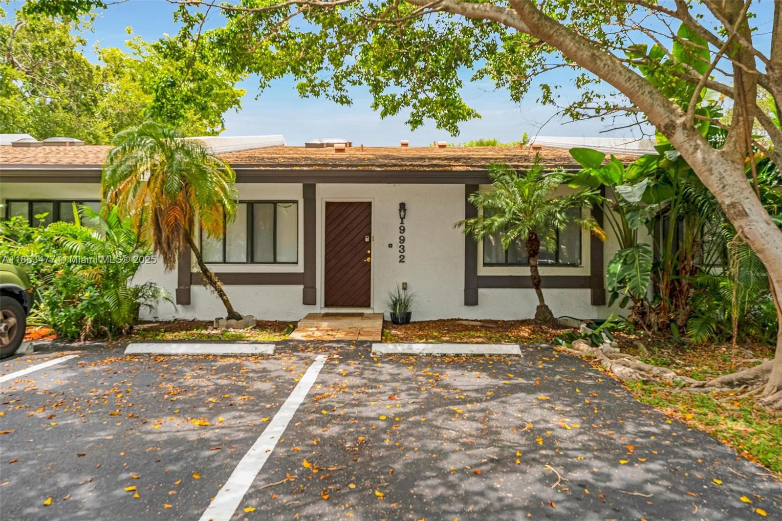 Spacious 2 bed, 2 bath villa with 1,580 sq ft in the gated Sandpiper community of California Club. This one-story home features high ceilings, central A/C, in-unit washer/dryer, and a new roof (2 years old). The master bedroom includes a versatile attic loft perfect for an office, lounge, or creative space. Enjoy 2 assigned parking spots, guest parking, and access to the community pool and clubhouse. HOA includes water and cable. Prime location just a few minutes from Aventura Mall, the beach, major highways and Hard Rock Stadium.