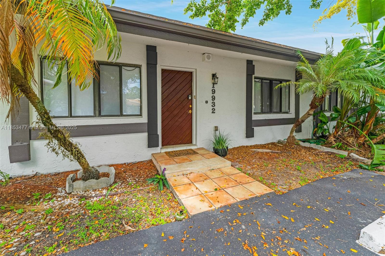 19932 NE 5th Ct 2H