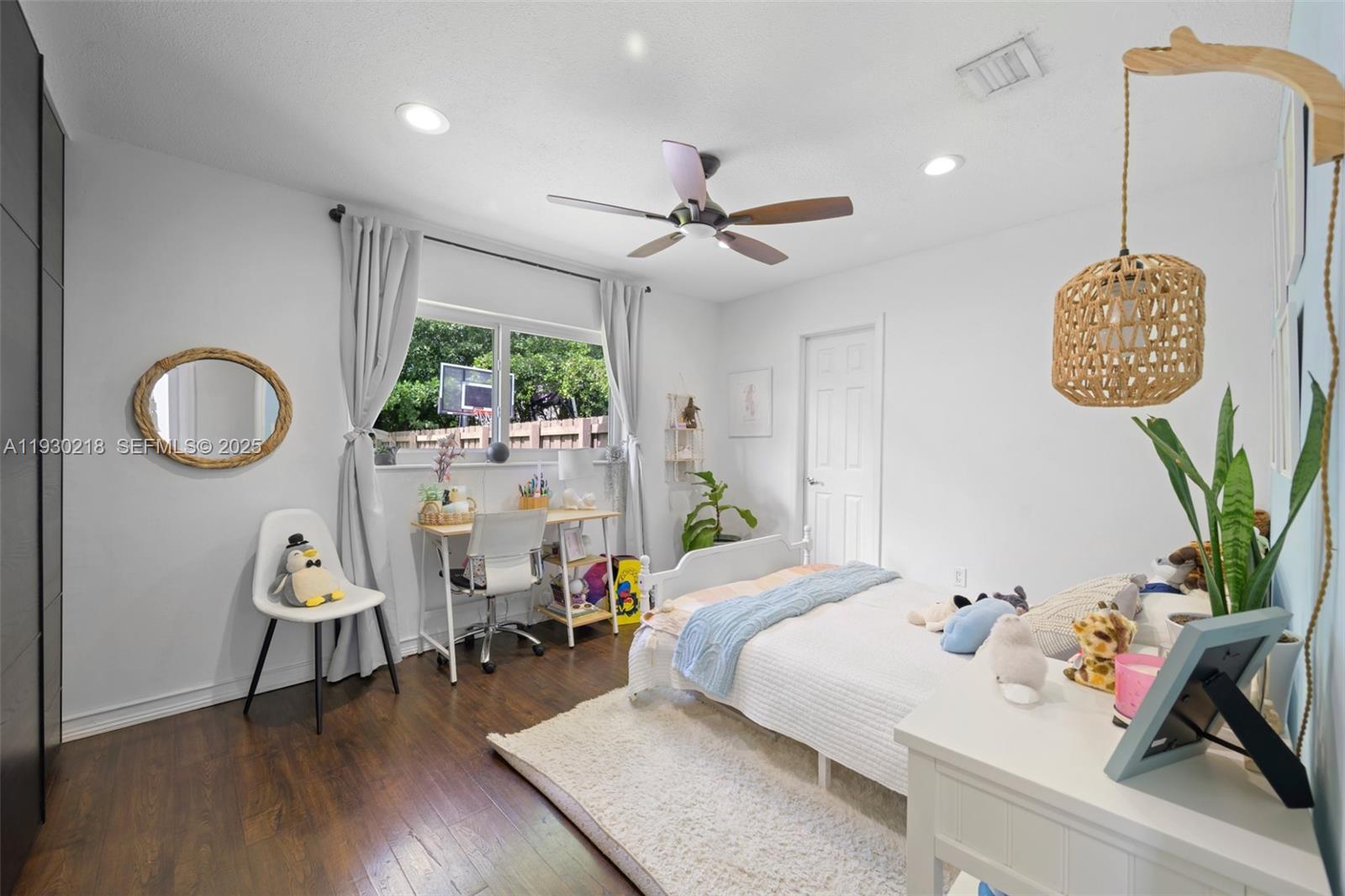 OLD CUTLER WEST SEC 3 - Residential Lease