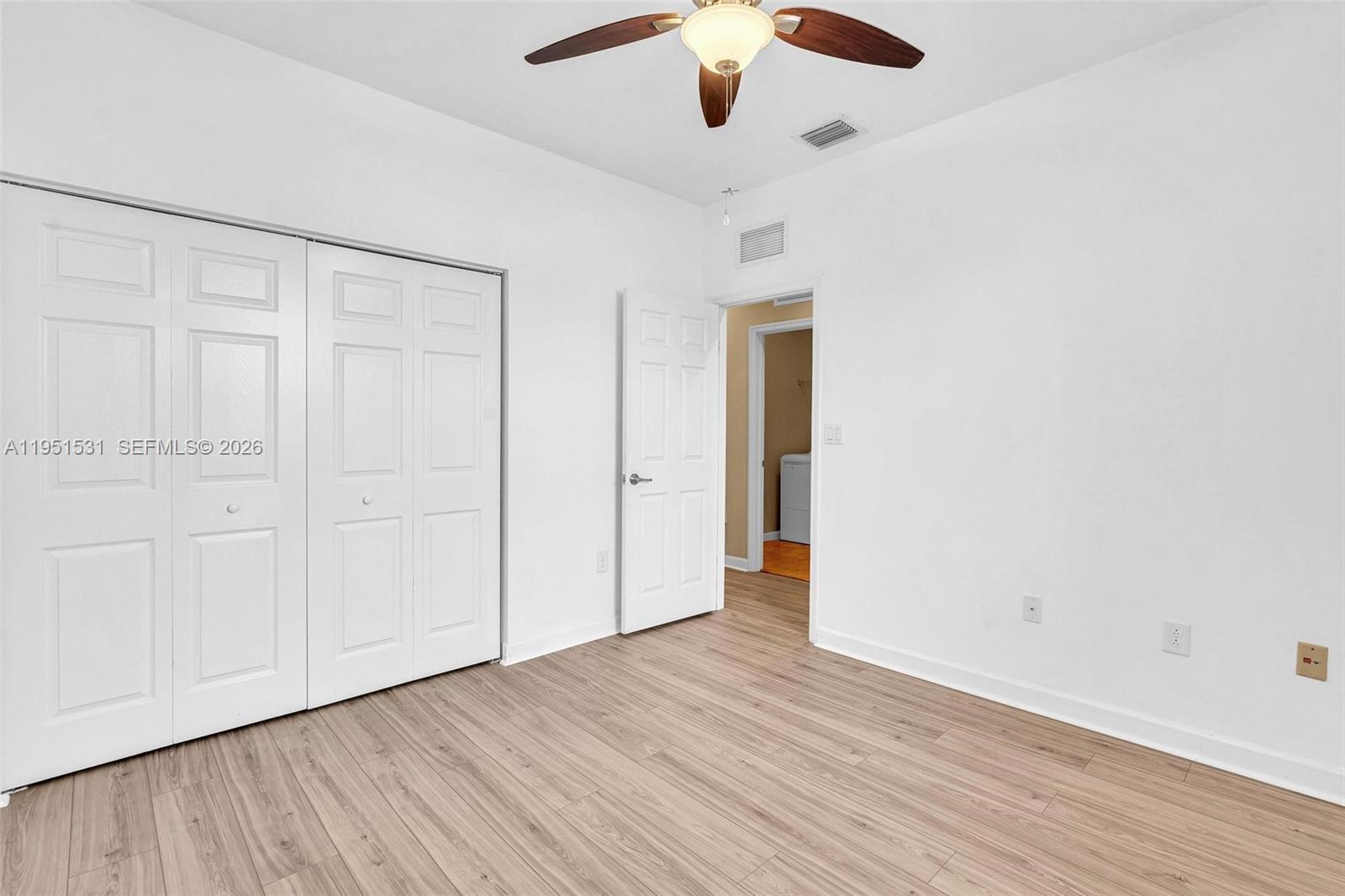 KENDALL COMMONS TOWNHOMES - Residential