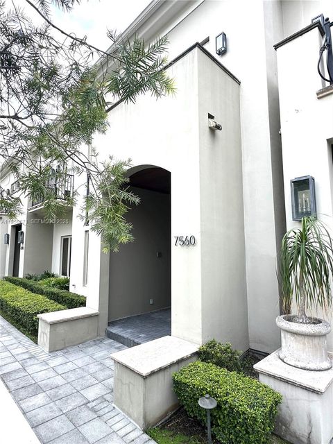 7560 SW 56th Ct Miami FL 33143
