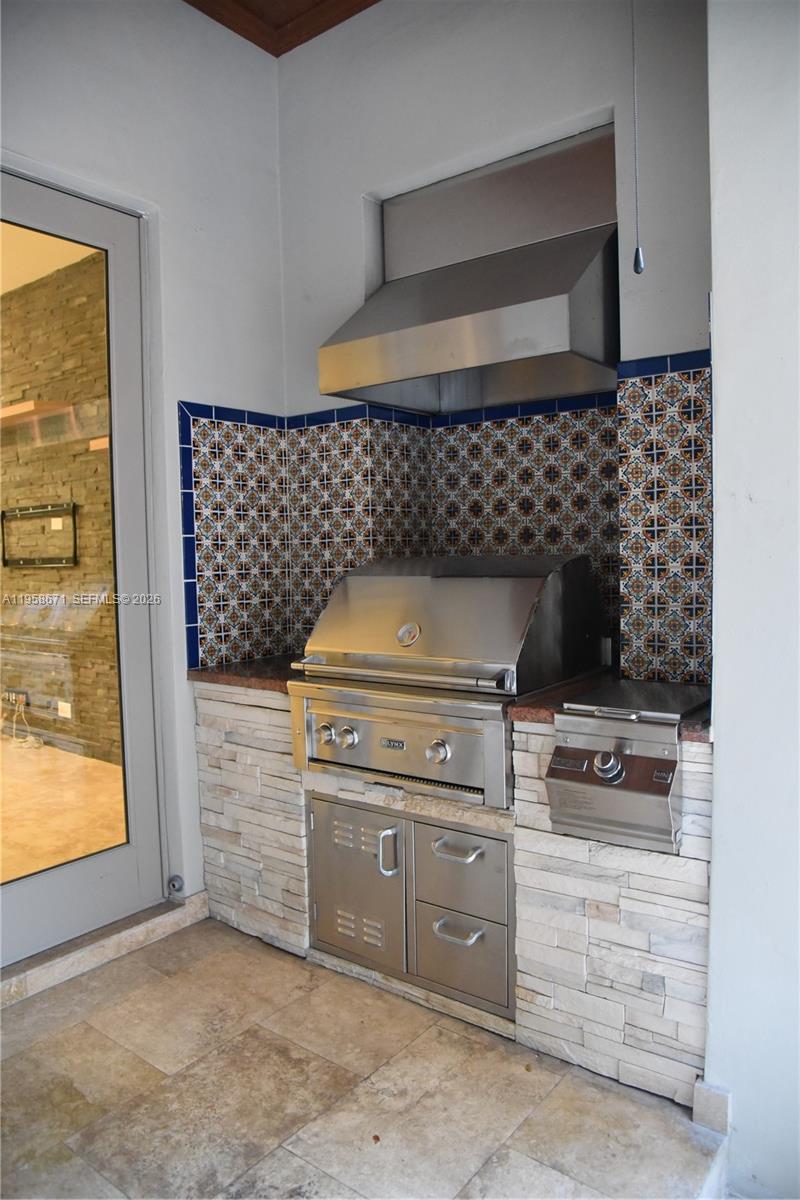 OAK LANE - Residential Lease