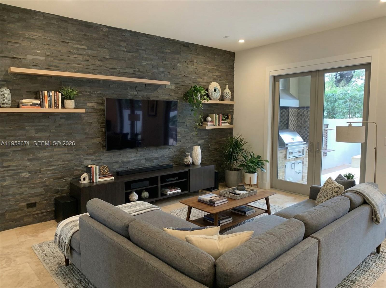 OAK LANE - Residential Lease