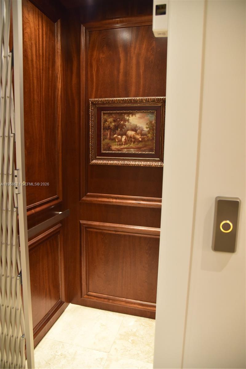 OAK LANE - Residential Lease