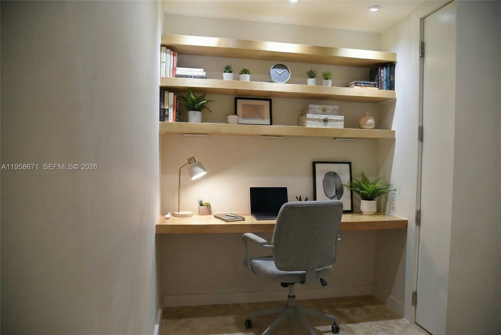 OAK LANE - Residential Lease