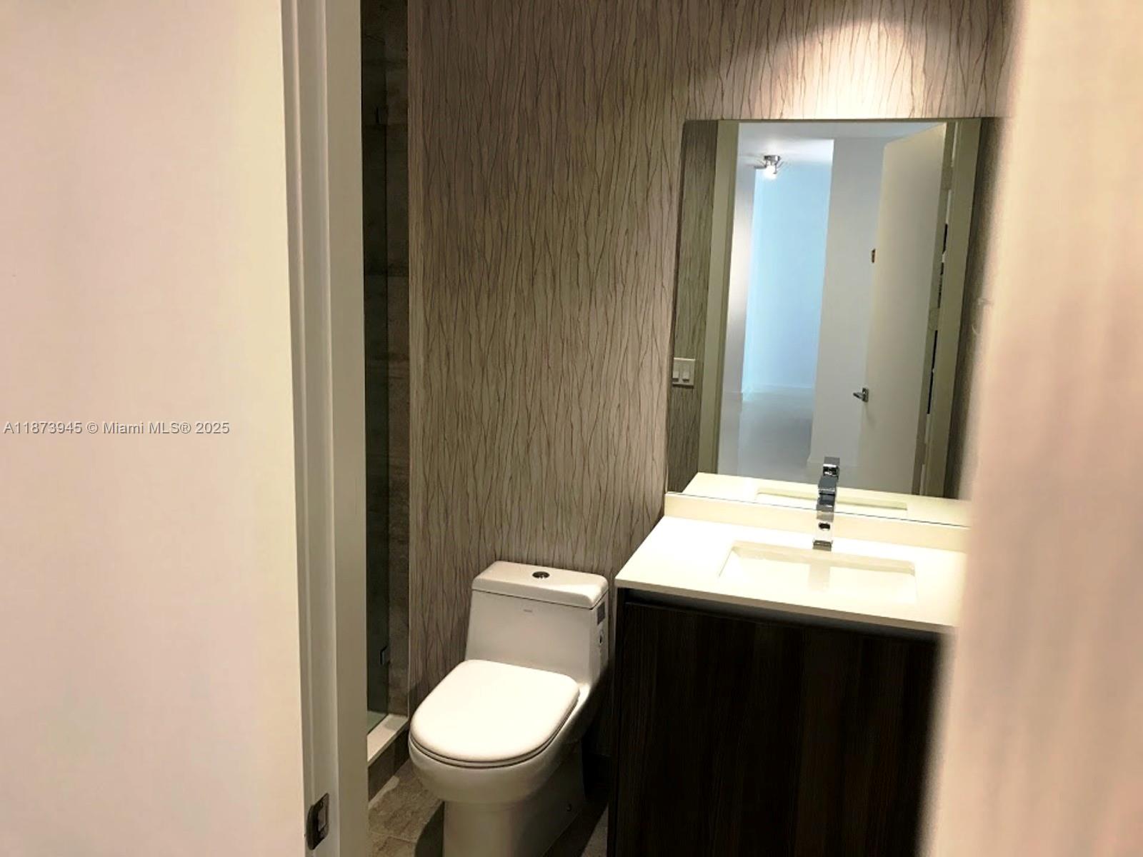 ARIA ON THE BAY CONDO - Residential