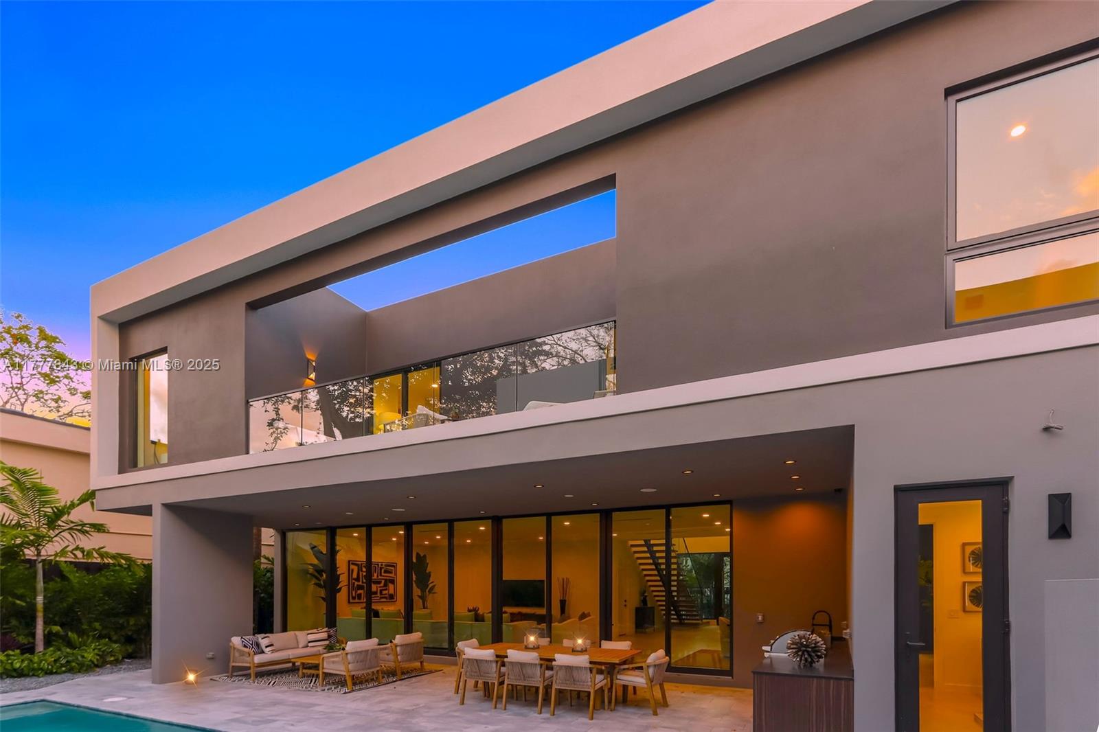 MUNDYS - Residential