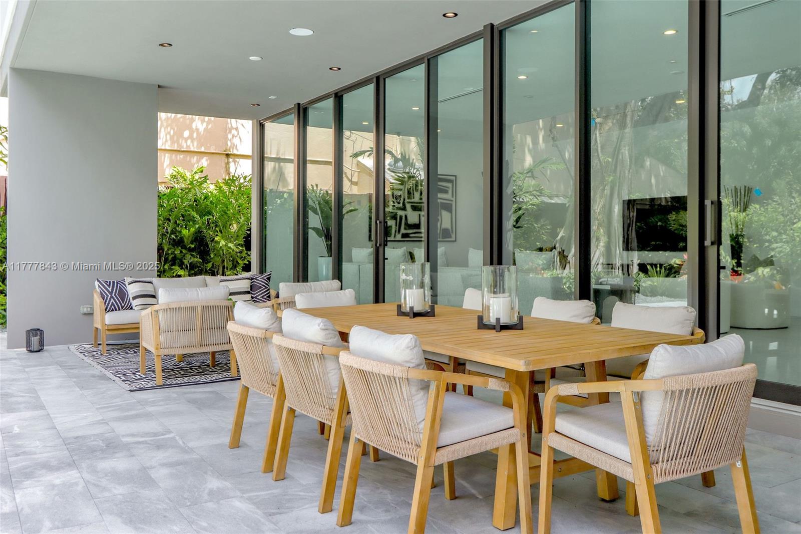 MUNDYS - Residential