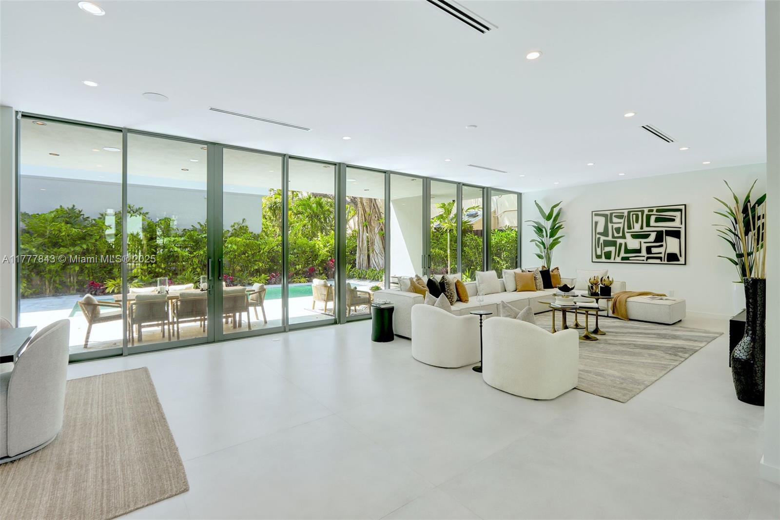 MUNDYS - Residential